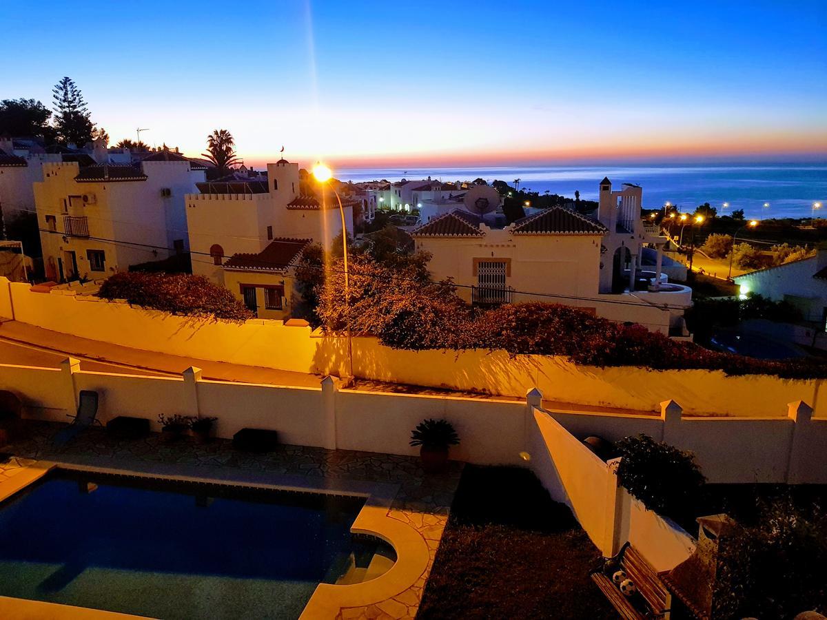 Villa - Zeezicht, Zwembad Nerja Extérieur photo